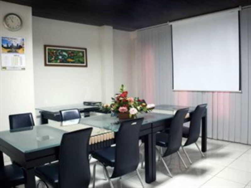 Lpp Convention Hotel Demangan Pakualaman Exterior foto